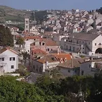 Hvar 흐바르