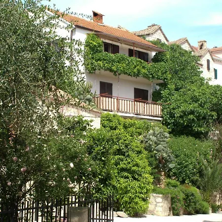 Hvar 흐바르