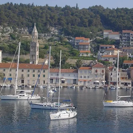 Hvar Apartmán *