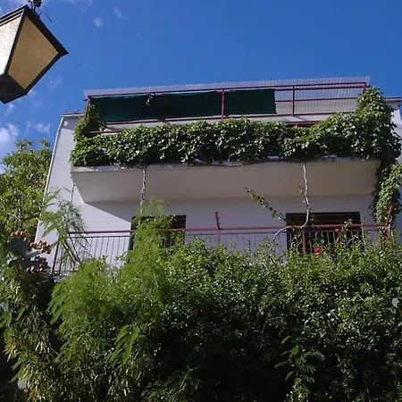 Hvar Apartman *